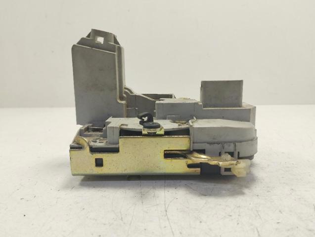PEUGEOT 9135L0 Cerradura de puerta delantera izquierda  comprar en Ponferrada