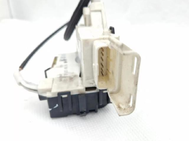 9136FE Cerradura de puerta delantera derecha  comprar en Reus