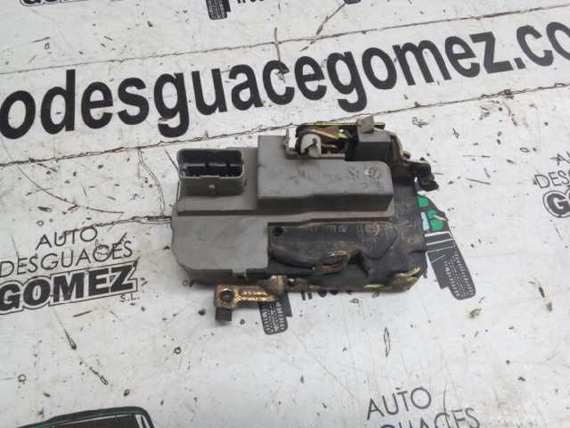 9136J0 PEUGEOT Cerradura de puerta delantera derecha  comprar en Jaén
