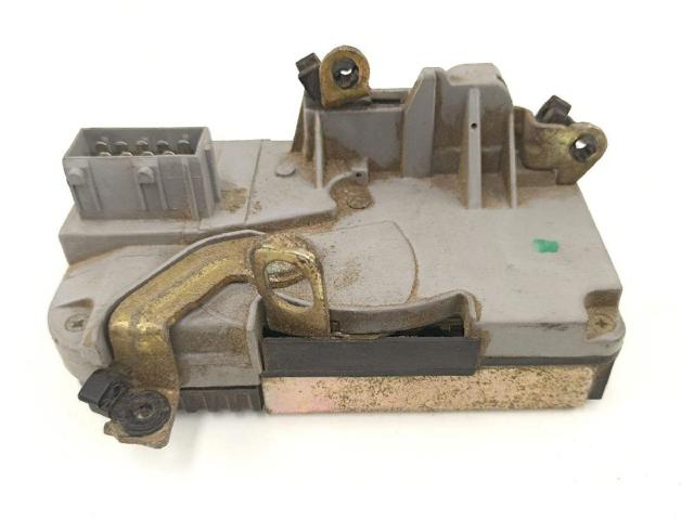PEUGEOT 9136J0 Cerradura de puerta delantera derecha  disponible Lugo