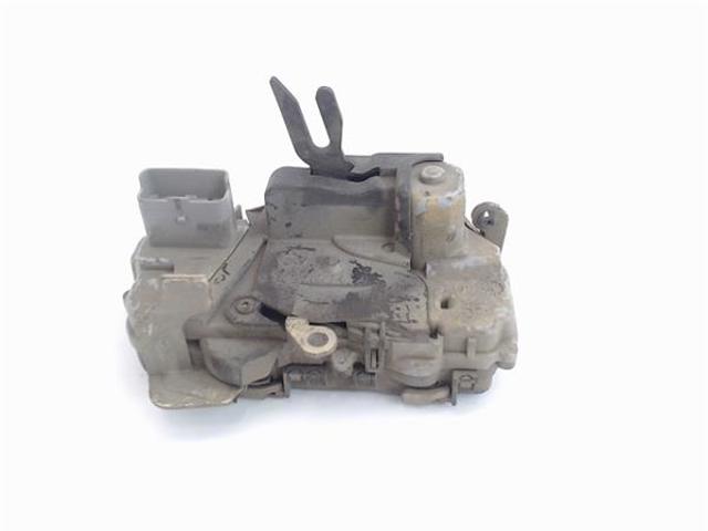 9136J2 PEUGEOT Cerradura de puerta delantera derecha  en stock Córdoba