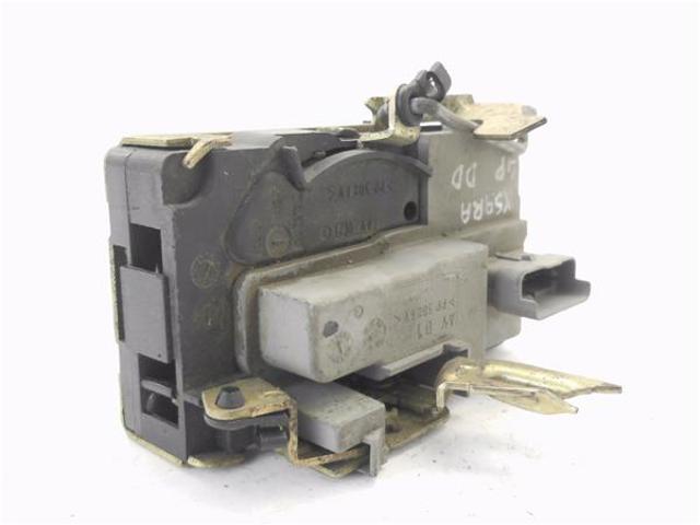9136J2 Cerradura de puerta delantera derecha  disponible Utrera