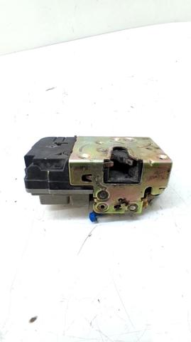 PEUGEOT 9136J4 Cerradura de puerta delantera derecha  en stock Salamanca