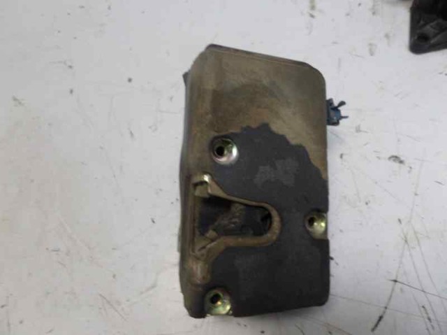 PEUGEOT 9136J4 Cerradura de puerta delantera derecha  disponible Lugo