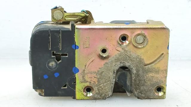 9136J4 Cerradura de puerta delantera derecha  en stock Sabadell