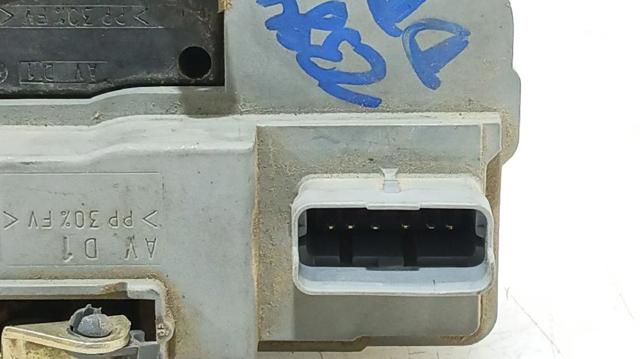 PEUGEOT 9136J4 Cerradura de puerta delantera derecha  en stock Salamanca
