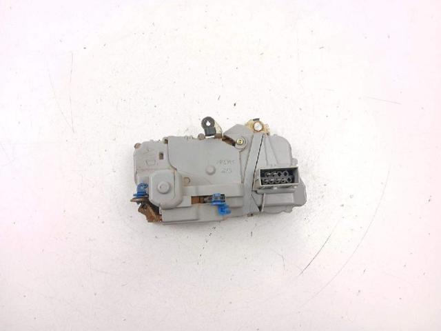 9136J6 Cerradura de puerta delantera derecha  comprar en Zaragoza