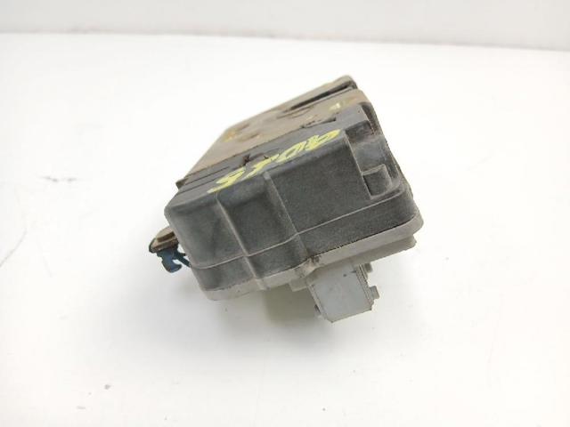 9136J6 PEUGEOT Cerradura de puerta delantera derecha  en stock Huelva