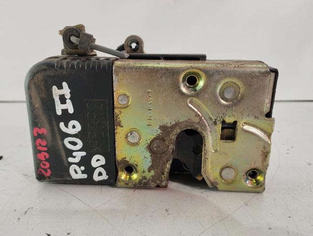 PEUGEOT 9136J6 Cerradura de puerta delantera derecha  en stock Terrassa