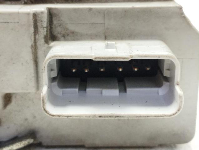 PEUGEOT 9136J9 Cerradura de puerta delantera derecha  en stock Terrassa