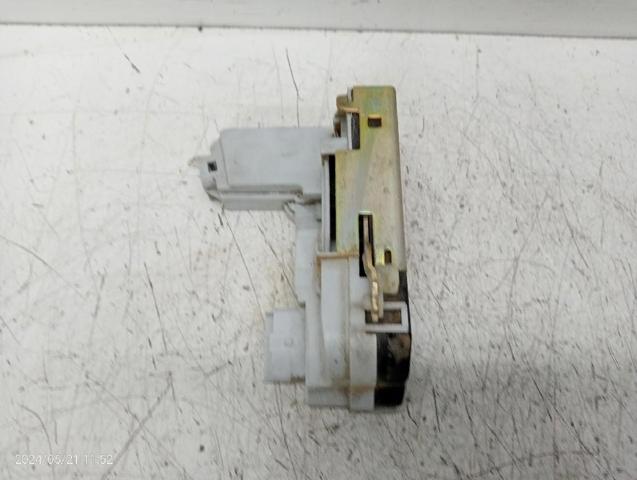 9136L2 Cerradura de puerta delantera derecha  en stock Castellón