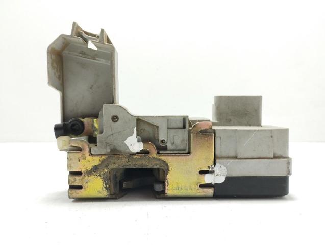 PEUGEOT 9136L2 Cerradura de puerta delantera derecha comprar Tarragona