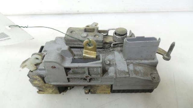 9136L8 PEUGEOT Cerradura de puerta delantera derecha  comprar en Oviedo