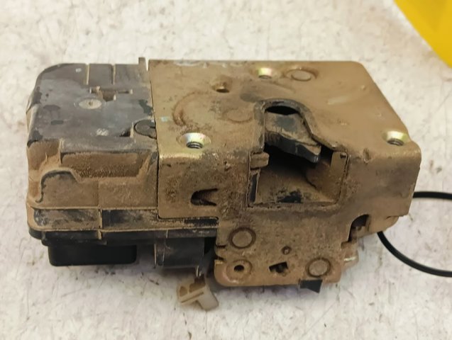 9136P7 Cerradura de puerta delantera derecha  comprar en Zaragoza