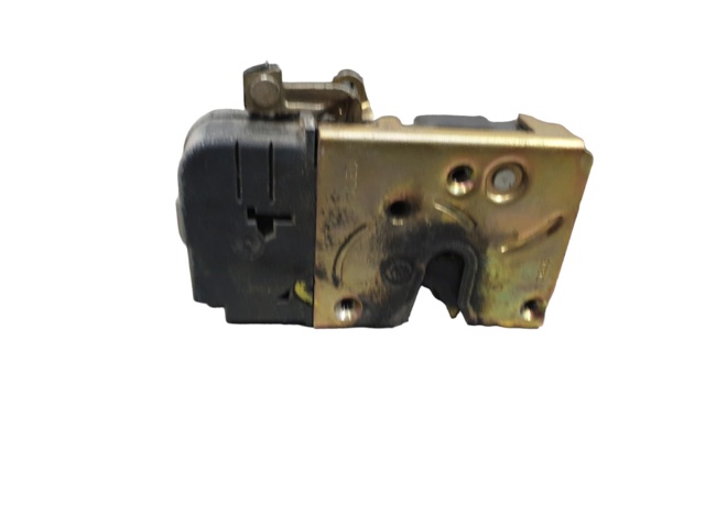 9136P7 Cerradura de puerta delantera derecha  en stock Castellón