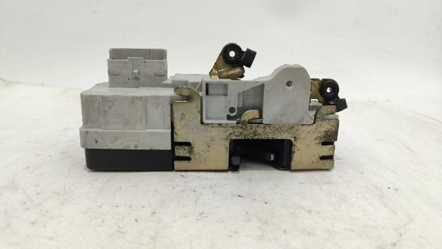 9136P7 Cerradura de puerta delantera derecha comprar Sevilla