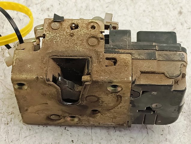 9136P7 Cerradura de puerta delantera derecha  comprar en Zaragoza