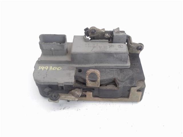 PEUGEOT 9136S7 Cerradura de puerta delantera derecha  disponible Lugo