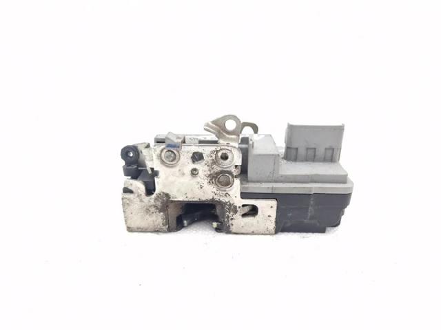 9136S7 Cerradura de puerta delantera derecha  disponible Utrera