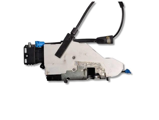 9136Y8 PEUGEOT Cerradura de puerta delantera derecha  en stock Huelva