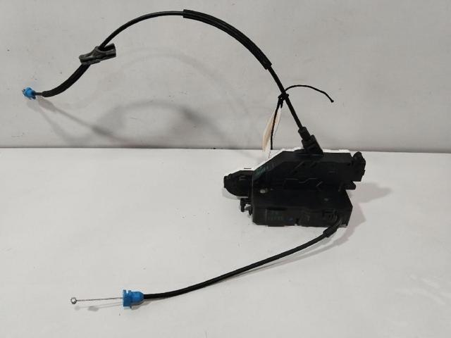 9136Y8 Cerradura de puerta delantera derecha  disponible Utrera