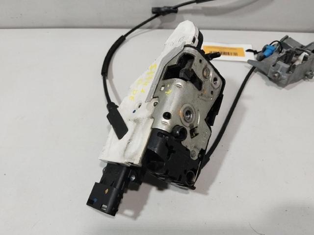 PEUGEOT 9136Y8 Cerradura de puerta delantera derecha  disponible Valladolid