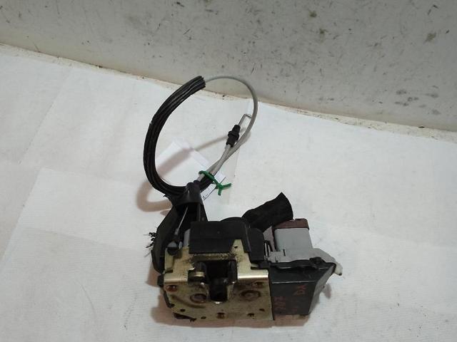 9136Z9 Cerradura de puerta delantera derecha  disponible Burgos