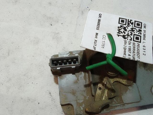 913856 Cerradura de la puerta trasera derecha  disponible Utrera