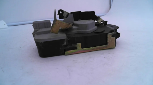 913856 PEUGEOT Cerradura de la puerta trasera derecha comprar Bilbao