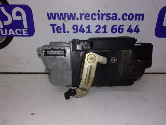 913894 Cerradura de la puerta trasera derecha  en stock Sabadell