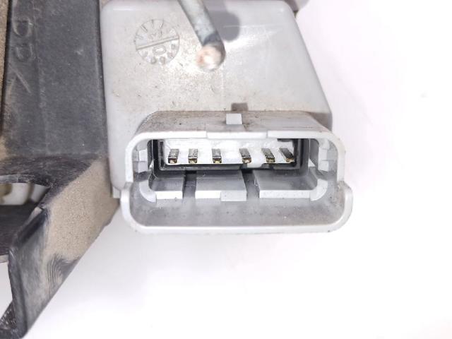 913894 PEUGEOT Cerradura de la puerta trasera derecha  disponible Vigo