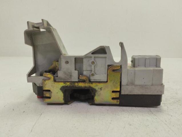PEUGEOT 9138C0 Cerradura de la puerta trasera derecha comprar Tarragona
