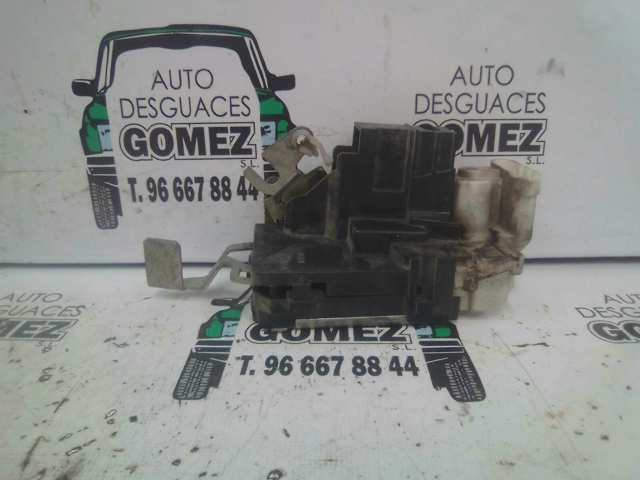 9138C5 PEUGEOT Cerradura de puerta lateral corrediza derecha  en stock Córdoba