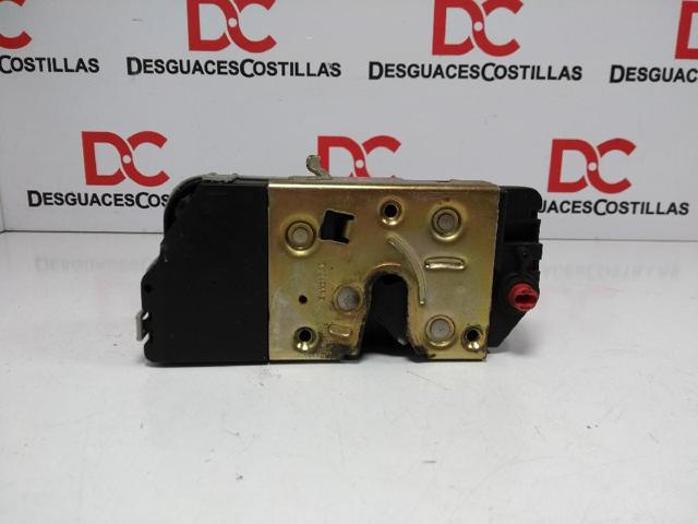 PEUGEOT 9138G0 Cerradura de la puerta trasera derecha  en stock Salamanca