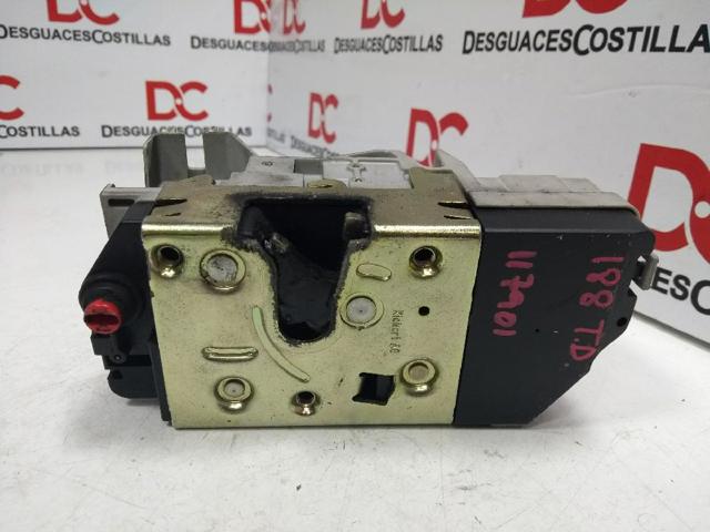 PEUGEOT 9138G0 Cerradura de la puerta trasera derecha  en stock Salamanca