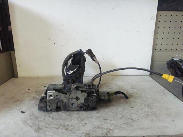 9138H8 PEUGEOT Cerradura de la puerta trasera derecha  en stock Córdoba