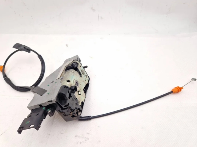 9138J8 Cerradura de la puerta trasera derecha  en stock Sabadell