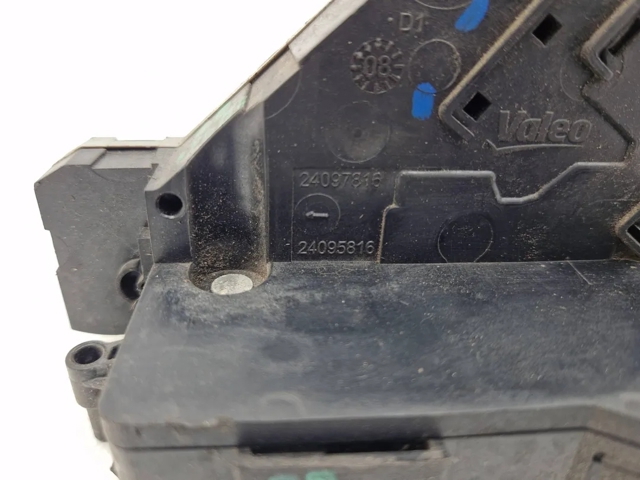 9138J8 PEUGEOT Cerradura de la puerta trasera derecha  en stock Huelva