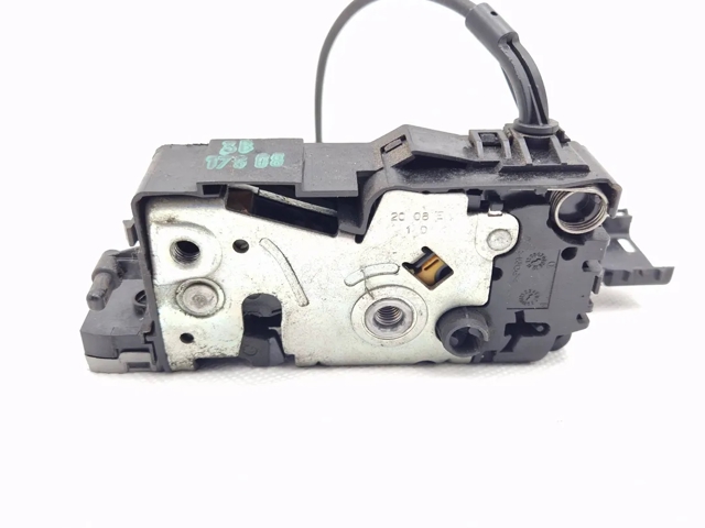 9138J8 Cerradura de la puerta trasera derecha  disponible Utrera
