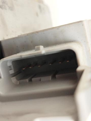 9138T6 Cerradura de la puerta trasera derecha  en stock Sabadell