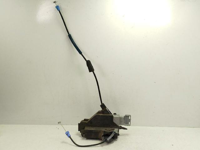 PEUGEOT 9138T6 Cerradura de la puerta trasera derecha  en stock Terrassa