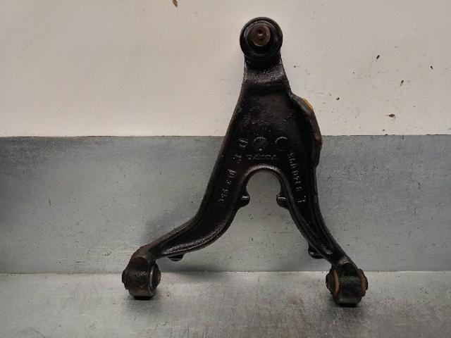 Brazo inferior izquierdo de la suspensión delantera 9140095 VOLVO