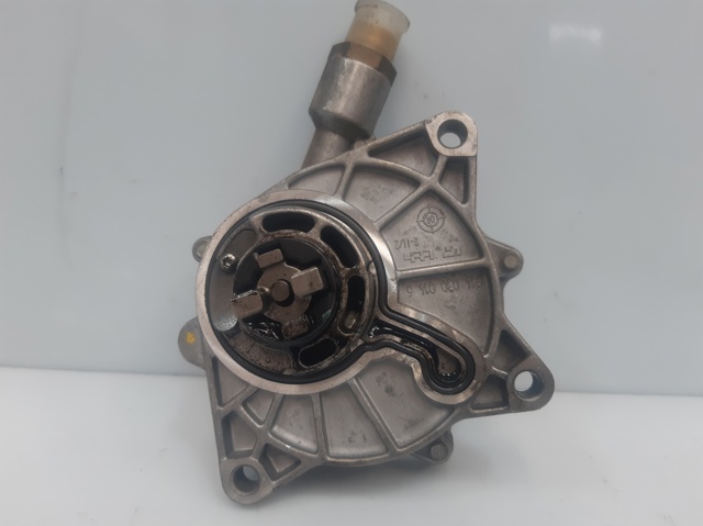 9140300030 SSANG YONG Bomba de vacío  en stock Gandía