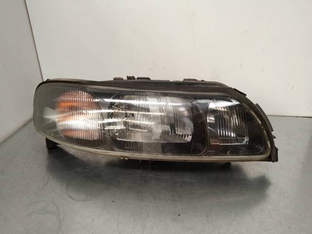 Faro derecho 9151852 Volvo