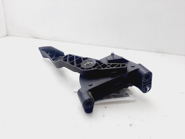 Pedal de acelerador Opel Astra F69
