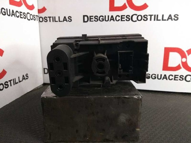 9185881 Interruptor de luces en el tablero  comprar en Pontevedra
