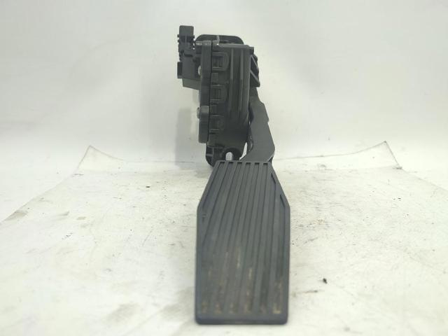 9193186 Pedal del acelerador  comprar en Reus