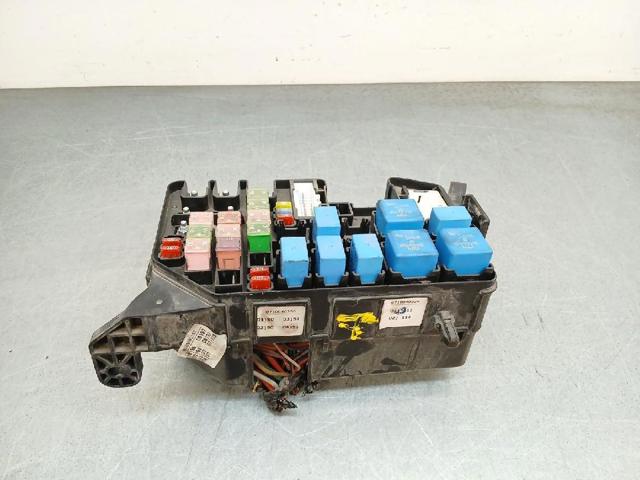 Caja reles KIA Rio II (JB)