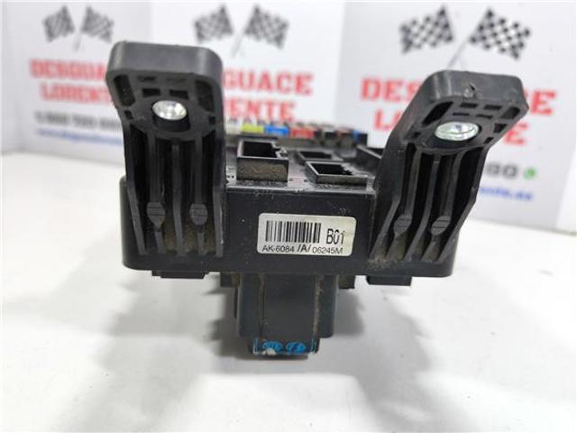 HYUNDAI 919501G010 Caja de fusibles  disponible Valladolid