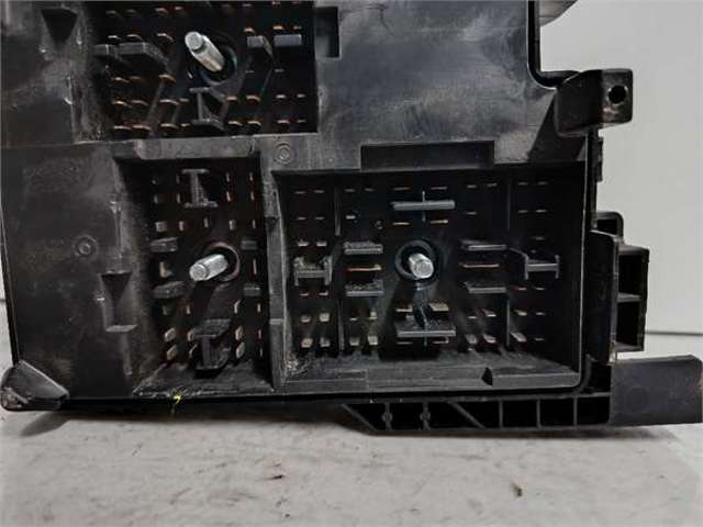 919501H030 HYUNDAI Caja de fusibles  disponible Alicante